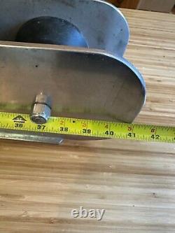 CUSTOM HEAVY DUTY BOW ANCHOR ROLLER 1/4 316 Stainless Steel 41 long 5 wide