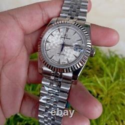 Custom Men Wristwatch Stainless Steel Silver Strap White Dial 39 mm Automatic