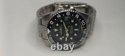 Custom NH34 Movement Black GMT Automatic 40mm Solid Stainless Steel
