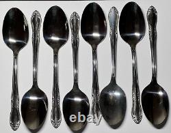 Oneida Custom Stainless Steel Plantation Flatware 110 Pieces Service for 16