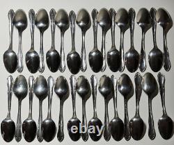 Oneida Custom Stainless Steel Plantation Flatware 110 Pieces Service for 16